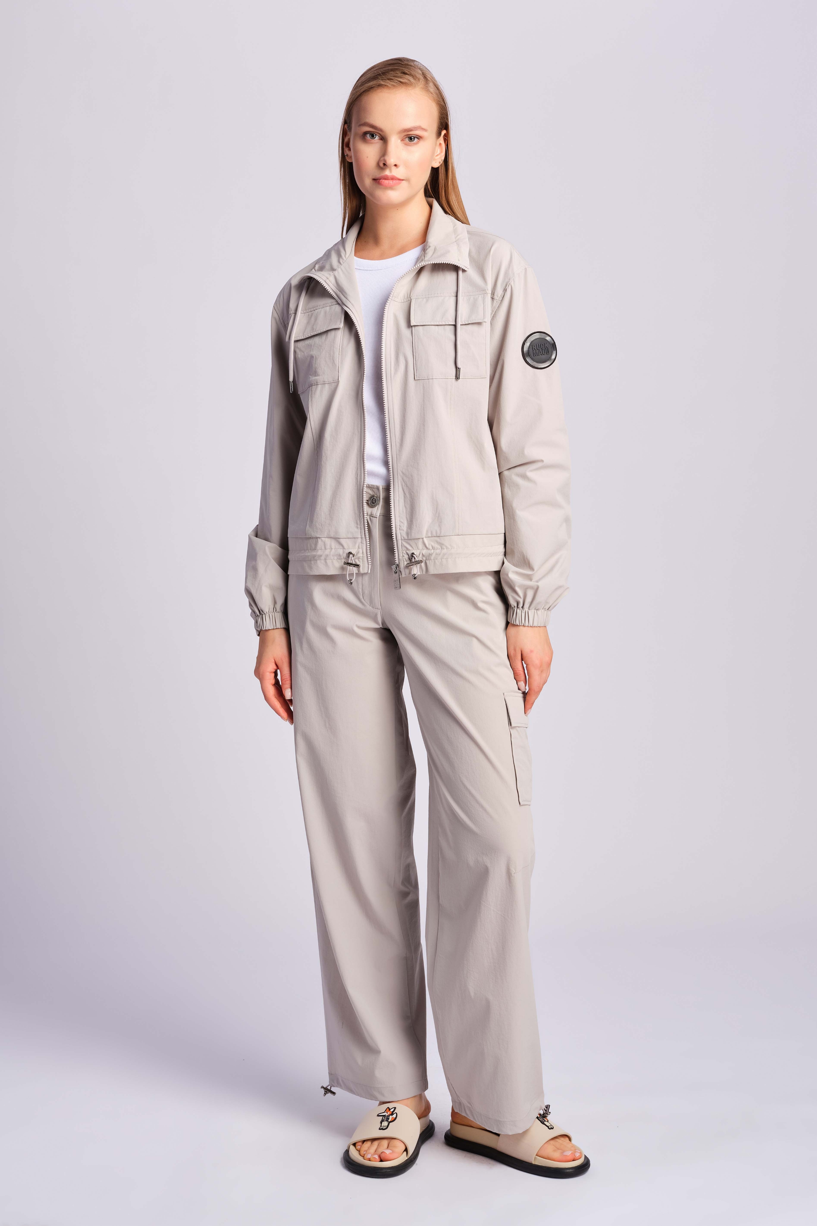 Dove Woman Cargo Pants 