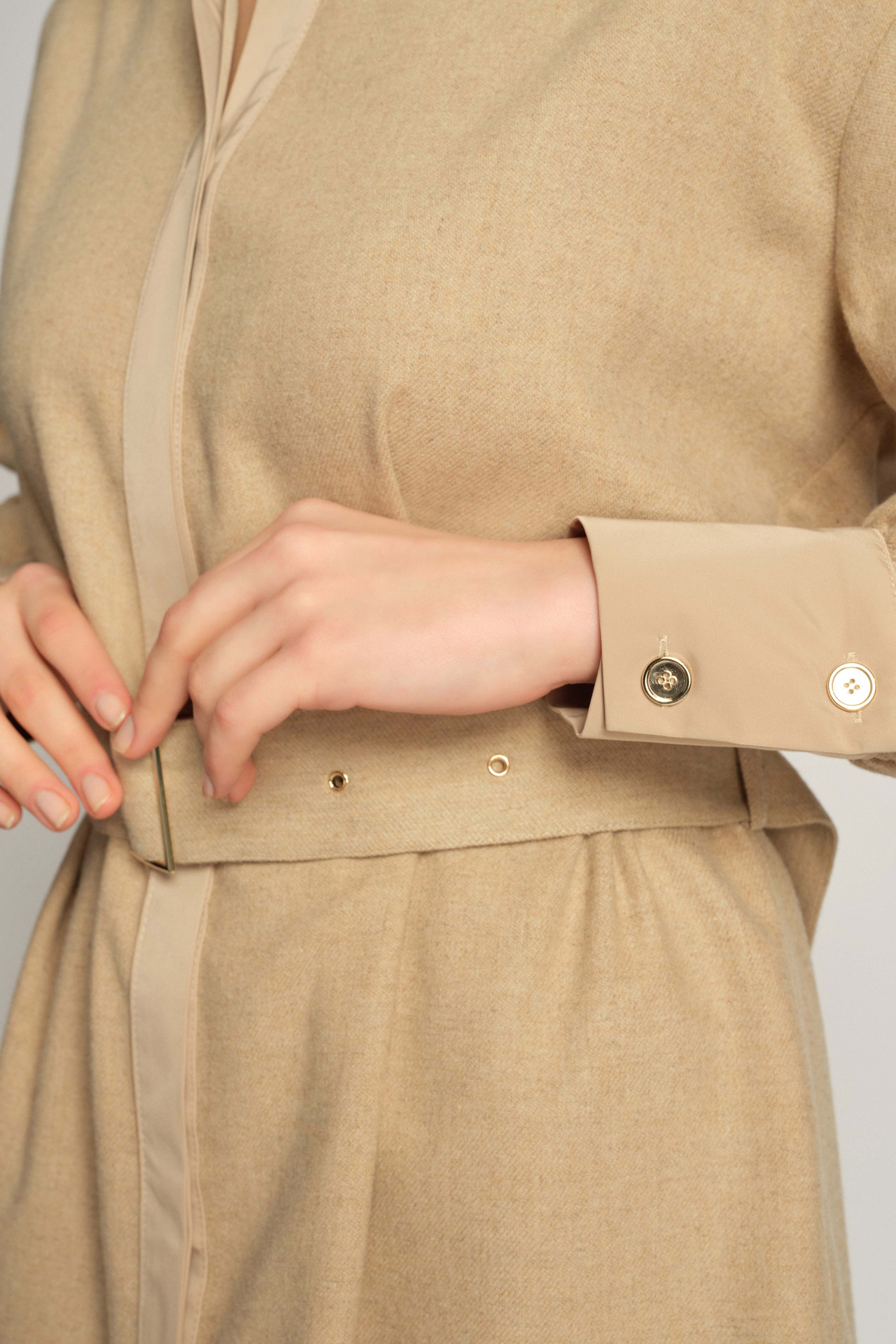 Beige Donna Camicie