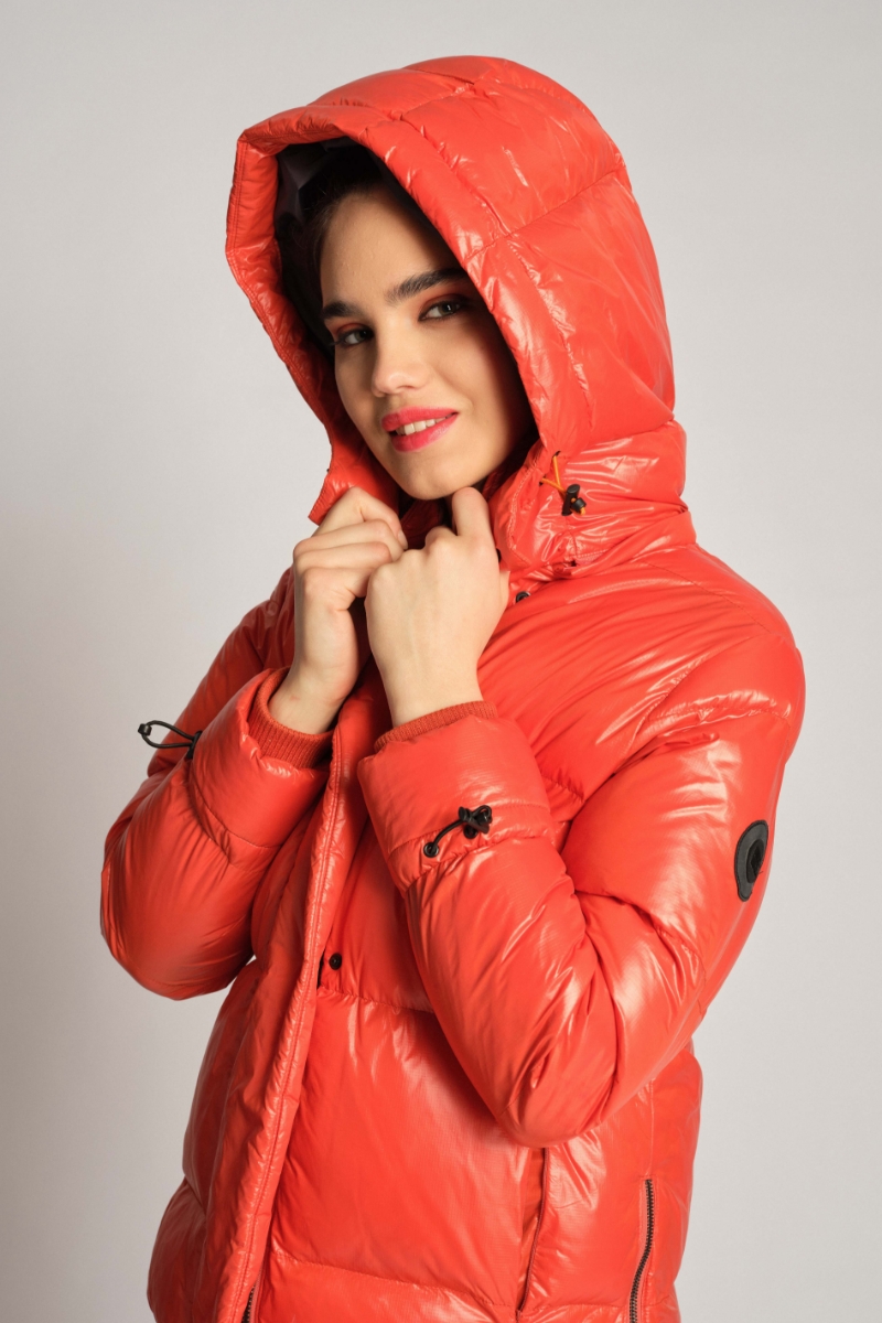 Karottenorange Frau Outdoor-jacke