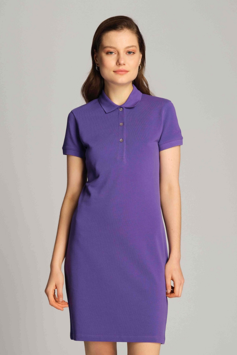 Violett Frau Kleid